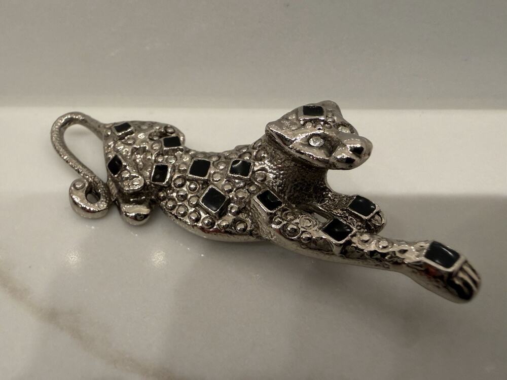 Vintage Leopard Panther Brooch Silver Tone Black Enamel Rhinestone Figural Pin